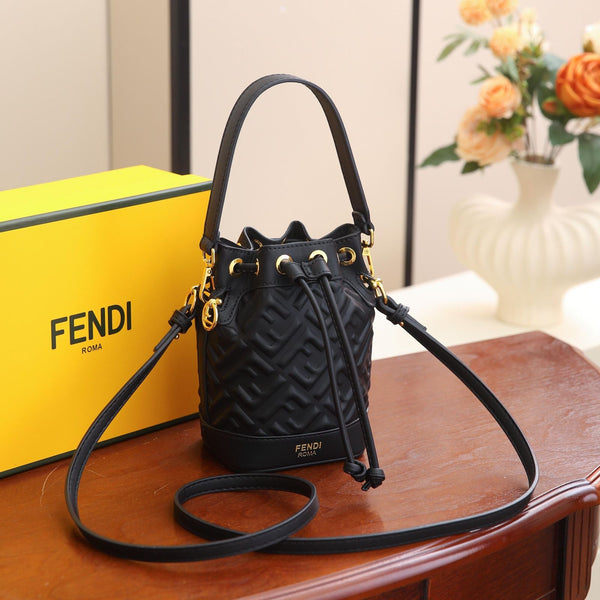 FENDI MON TRESOR BUCKET BAG